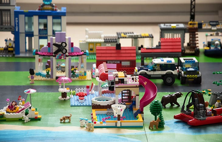 Hjemmelavet underlag til Lego og Lego City -DIY