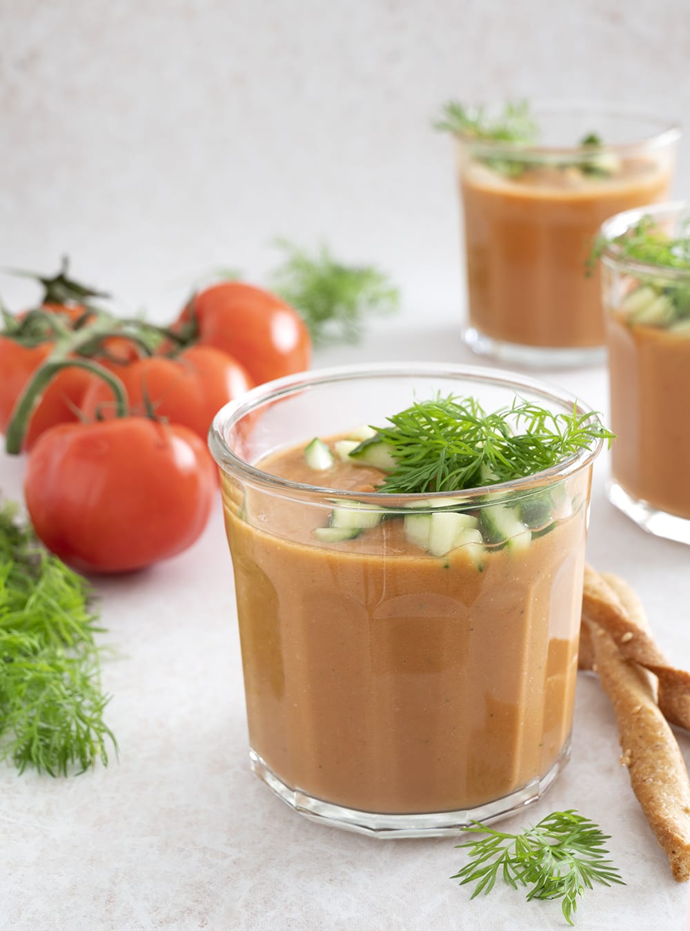 sådan Fortrolig Lærd Gazpacho - Kold tomatsuppe - opskrift til varme sommerdage